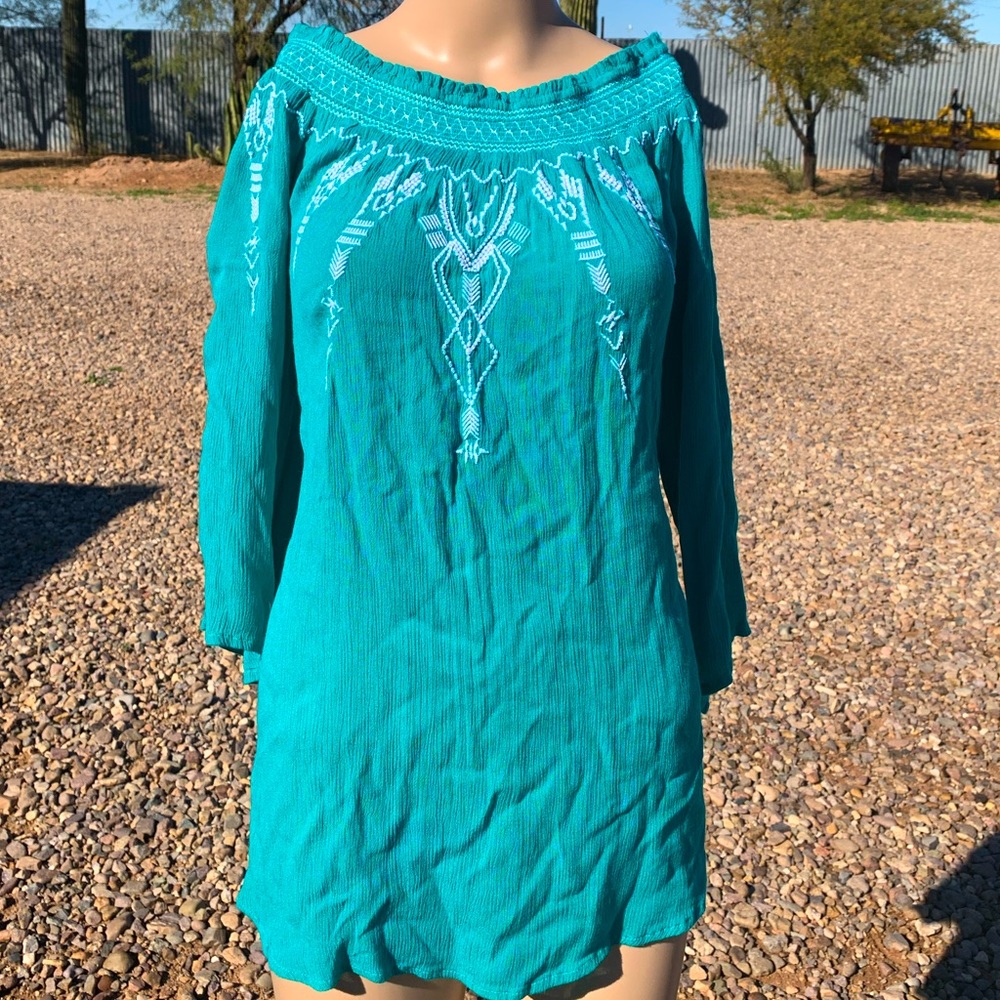Terre Bleue embroidered top.